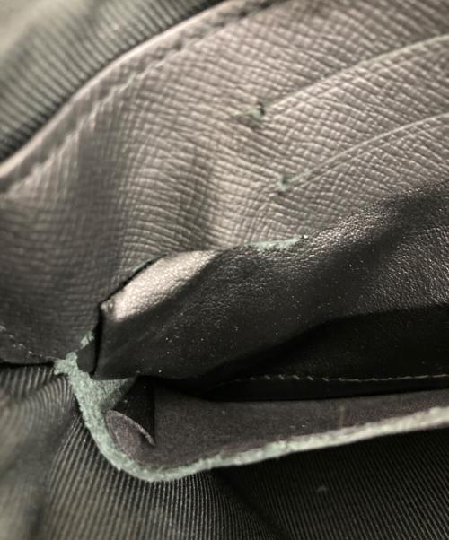 LOUIS VUITTON（ルイ ヴィトン）LOUIS VUITTON (ルイ ヴィトン) クラッチバッグ ブラック・グレーの古着・服飾アイテム