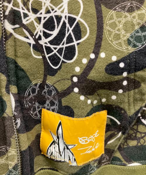 A BATHING APE（アベイシングエイプ）A BATHING APE (アベイシングエイプ) FUTURA (フューチュラ) ジップパーカー グリーン サイズ:SIZE Mの古着・服飾アイテム