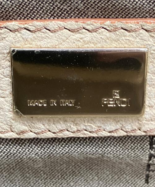 FENDI（フェンディ）FENDI (フェンディ) ショルダーバッグ ベージュ・ブラウンの古着・服飾アイテム