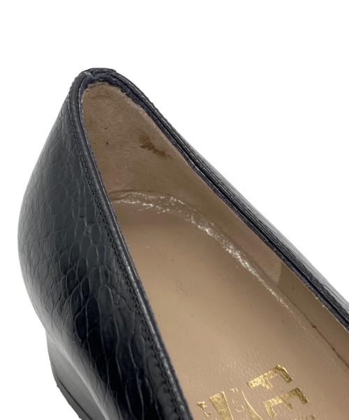 Salvatore Ferragamo（サルヴァトーレ フェラガモ）Salvatore Ferragamo (サルヴァトーレ フェラガモ) パンプス ブラック サイズ:	SIZE 23cmの古着・服飾アイテム
