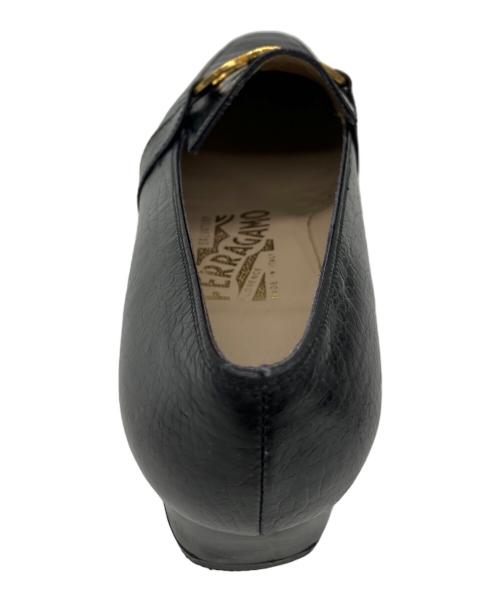 Salvatore Ferragamo（サルヴァトーレ フェラガモ）Salvatore Ferragamo (サルヴァトーレ フェラガモ) パンプス ブラック サイズ:	SIZE 23cmの古着・服飾アイテム