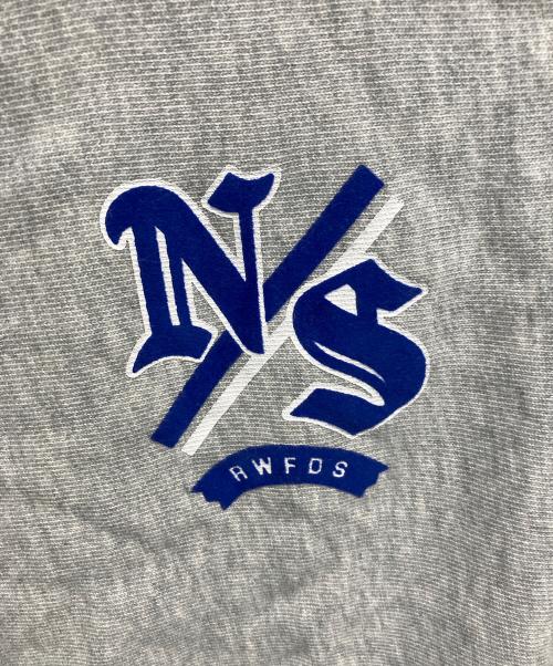 Champion REVERSE WEAVE（チャンピオン リバース ウィーブ）Champion REVERSE WEAVE (チャンピオン リバース ウィーブ) クルーネックスウェット グレー サイズ:	SIZE Mの古着・服飾アイテム