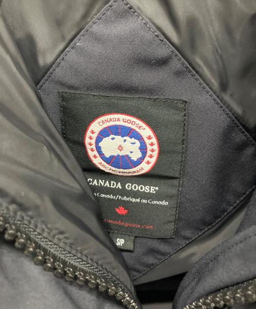 CANADA GOOSE（カナダグース）CANADA GOOSE (カナダグース) ダウンジャケット ネイビー サイズ:	SIZE Sの古着・服飾アイテム