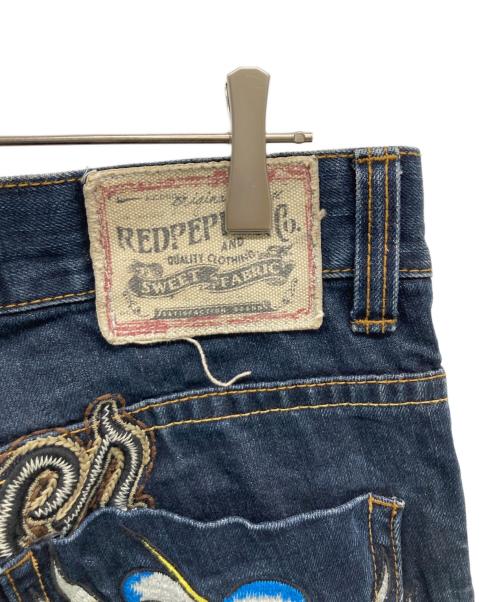 RED PEPPER（レッドペッパ）RED PEPPER (レッドペッパ) ED HARDY (エド ハーディー) 刺繍デニムパンツ インディゴ サイズ:SIZE 32の古着・服飾アイテム