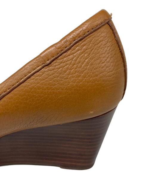 TORY BURCH（トリーバーチ）TORY BURCH (トリーバーチ) ウェッジソールパンプス ブラウン サイズ:	7Mの古着・服飾アイテム