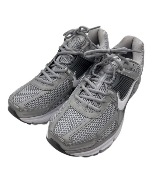 NIKE（ナイキ）NIKE (ナイキ) ローカットスニーカー グレー サイズ:SIZE 28cmの古着・服飾アイテム
