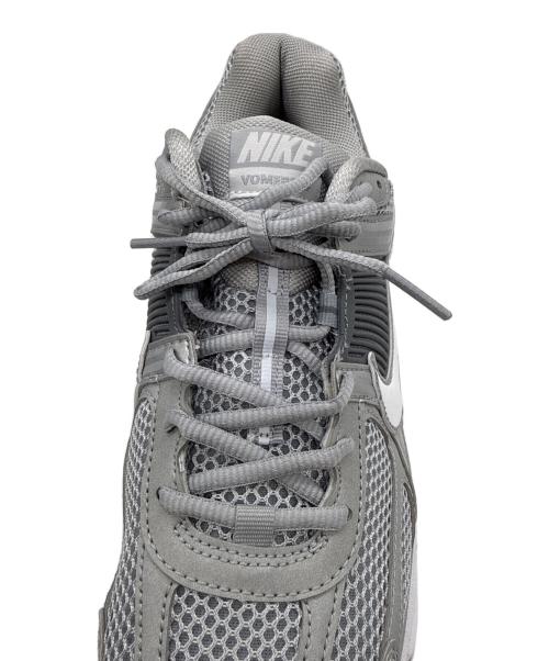 NIKE（ナイキ）NIKE (ナイキ) ローカットスニーカー グレー サイズ:SIZE 28cmの古着・服飾アイテム