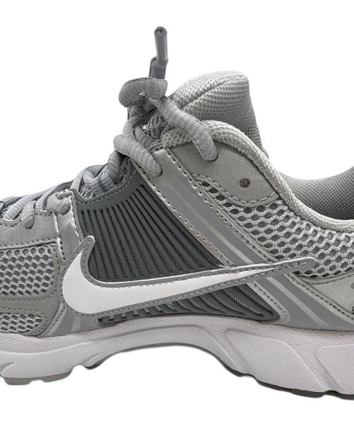 NIKE（ナイキ）NIKE (ナイキ) ローカットスニーカー グレー サイズ:SIZE 28cmの古着・服飾アイテム