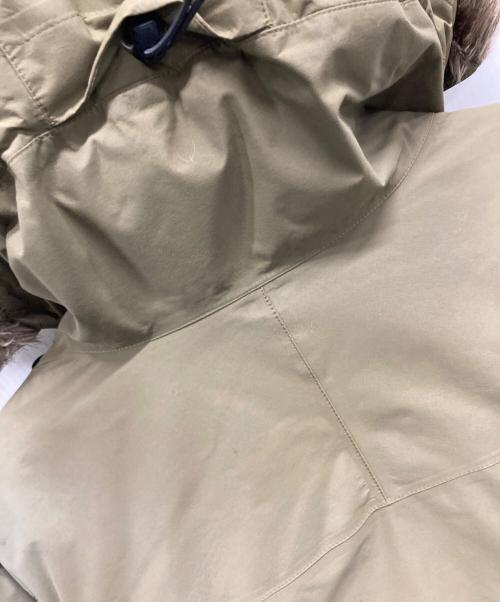 THE NORTH FACE（ザ ノース フェイス）THE NORTH FACE (ザ ノース フェイス) ダウンジャケット カーキ サイズ:Mの古着・服飾アイテム