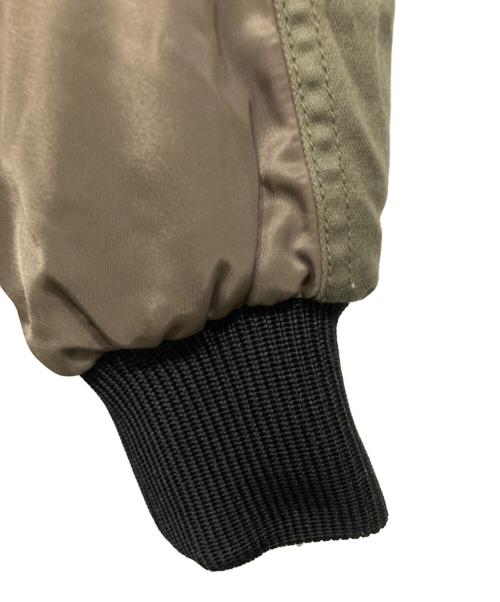 DIESEL（ディーゼル）DIESEL (ディーゼル) ダウンコート カーキ サイズ:Sの古着・服飾アイテム