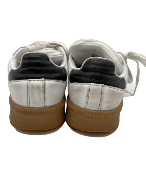 adidas（アディダス）adidas (アディダス) ローカットスニーカー ホワイト×ブラック サイズ:22.5の古着・服飾アイテム