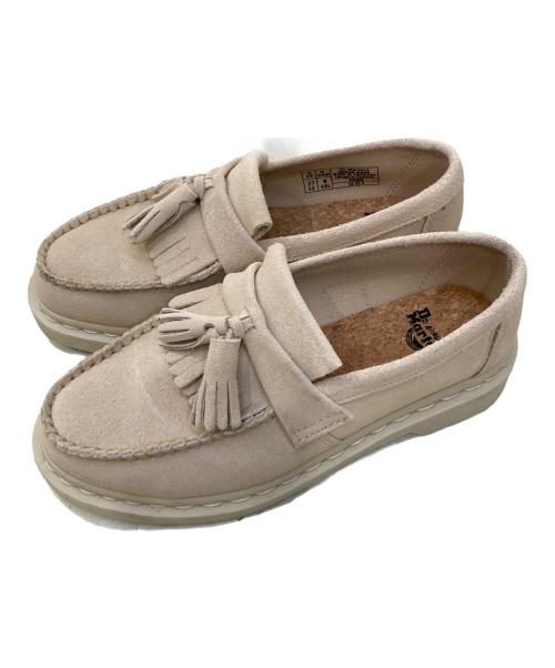 Dr.Martens（ドクターマーチン）Dr.Martens (ドクターマーチン) タッセルローファー ベージュ サイズ:SIZE 37の古着・服飾アイテム