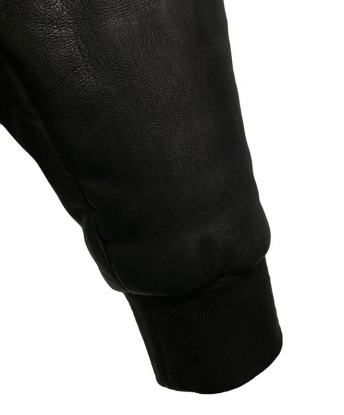 ARMANI COLLEZIONI（アルマーニ コレツィオーニ）ARMANI COLLEZIONI (アルマーニ コレツィオーニ) レザージャケット ブラック サイズ:52の古着・服飾アイテム