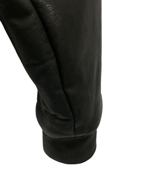 ARMANI COLLEZIONI（アルマーニ コレツィオーニ）ARMANI COLLEZIONI (アルマーニ コレツィオーニ) レザージャケット ブラック サイズ:52の古着・服飾アイテム