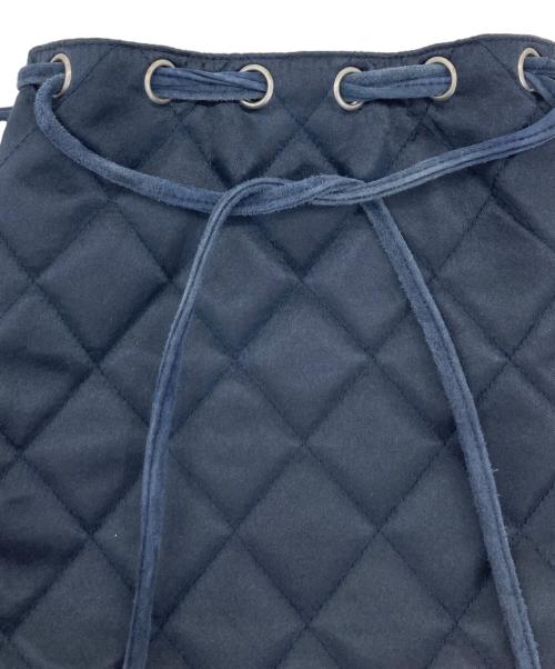 CHANEL（シャネル）CHANEL (シャネル) マトラッセ キルティングサテンロゴナップサック ネイビーの古着・服飾アイテム