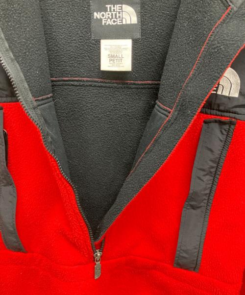 THE NORTH FACE（ザ ノース フェイス）THE NORTH FACE (ザ ノース フェイス) フリースジャケット ブラック×レッド サイズ:Sの古着・服飾アイテム