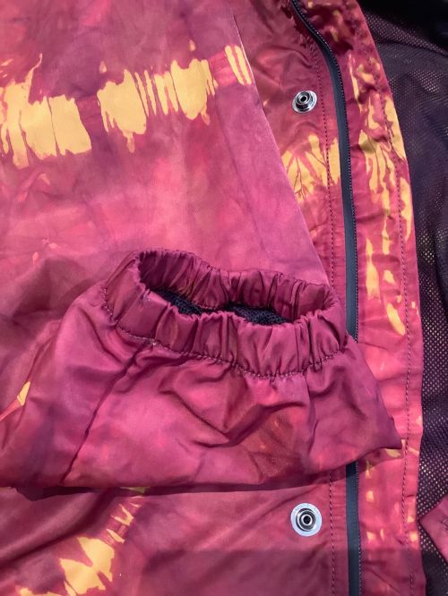 Acne studios（アクネ ストゥディオス）Acne studios (アクネストゥディオス) フーデッドパーカー レッド×イエロー サイズ:Sの古着・服飾アイテム