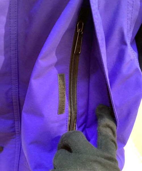 THE NORTH FACE（ザ ノース フェイス）THE NORTH FACE (ザ ノース フェイス) マウンテンライトジャケット ブルー×ブラック サイズ:Mの古着・服飾アイテム