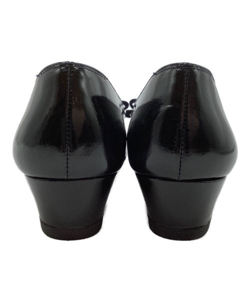 Salvatore Ferragamo（サルヴァトーレ フェラガモ）Salvatore Ferragamo (サルヴァトーレ フェラガモ) パンプス/ヴァラ ブラック×ネイビー サイズ:SIZE:6の古着・服飾アイテム