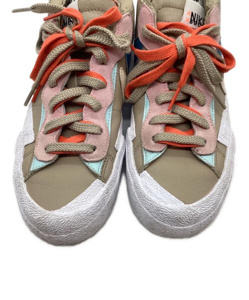 NIKE（ナイキ）NIKE (ナイキ) sacai (サカイ) スニーカー ベージュ×ホワイト サイズ:26.5cmの古着・服飾アイテム