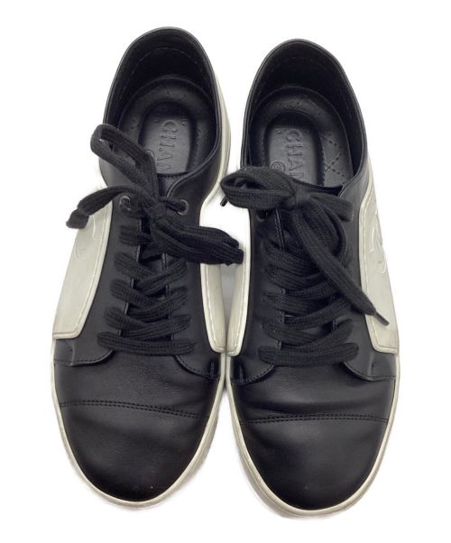 CHANEL（シャネル）CHANEL (シャネル) スニーカー ブラック×ホワイト サイズ:40の古着・服飾アイテム