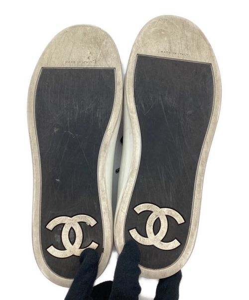 CHANEL（シャネル）CHANEL (シャネル) スニーカー ブラック×ホワイト サイズ:40の古着・服飾アイテム