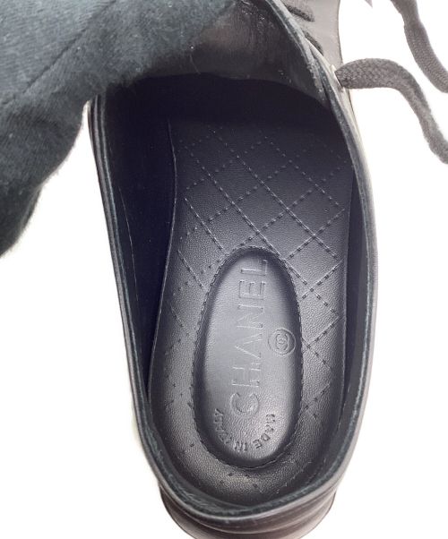 CHANEL（シャネル）CHANEL (シャネル) スニーカー ブラック×ホワイト サイズ:40の古着・服飾アイテム