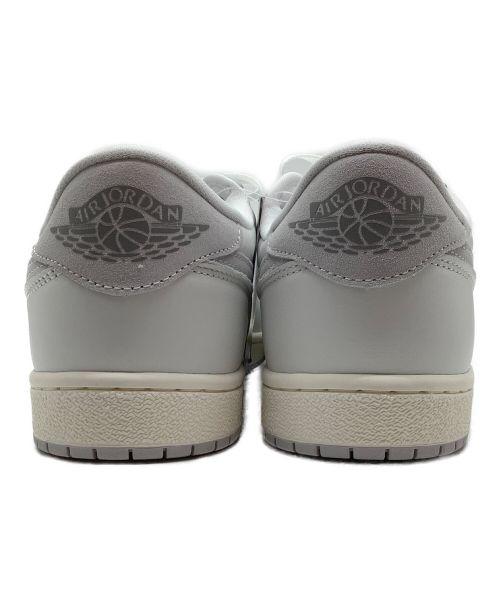 NIKE（ナイキ）NIKE (ナイキ) スニーカー ライトグレー サイズ:31cmの古着・服飾アイテム