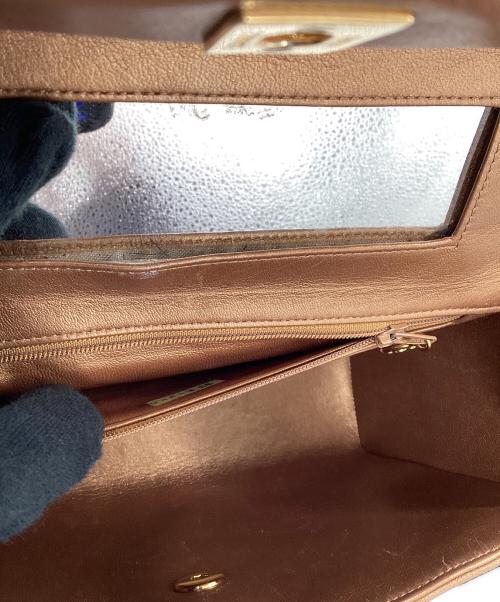 CHANEL（シャネル）CHANEL (シャネル) ハンドバッグ ブラウンの古着・服飾アイテム