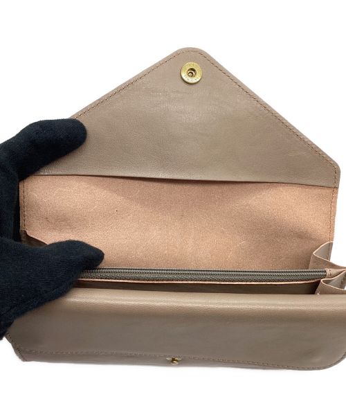 IL BISONTE（イル ビゾンテ）IL BISONTE (イル ビゾンテ) 長財布 ベージュの古着・服飾アイテム