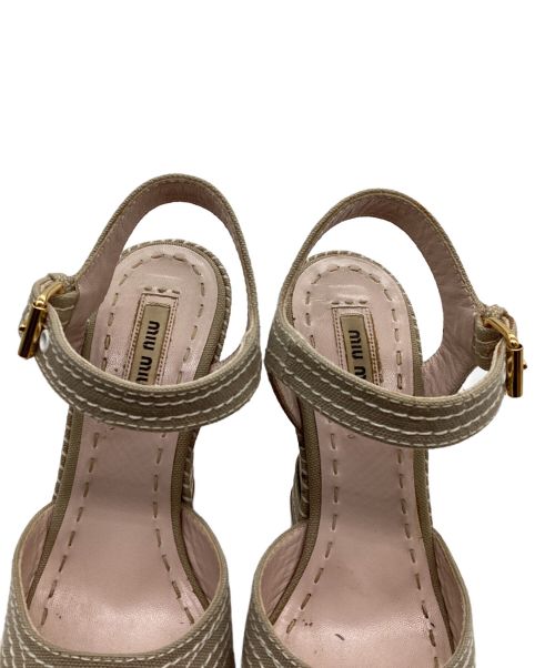 MIU MIU（ミュウミュウ）MIU MIU (ミュウミュウ) MIU MIU コットン ウェッジソール オープントゥサンダル ベージュ サイズ:23cmの古着・服飾アイテム