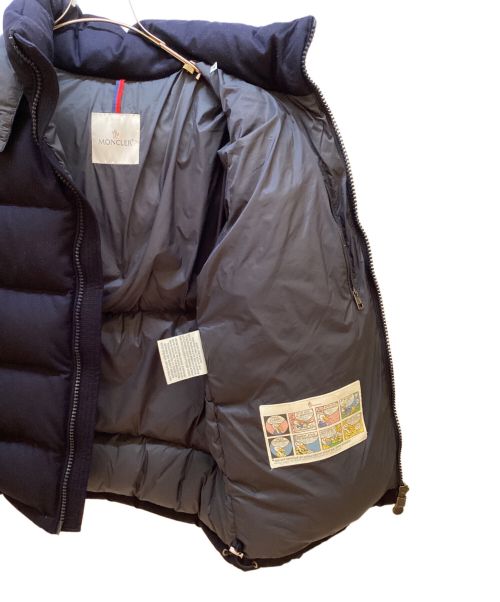 MONCLER（モンクレール）MONCLER (モンクレール) Montgenevreショートダウンジャケット ネイビー サイズ:4の古着・服飾アイテム
