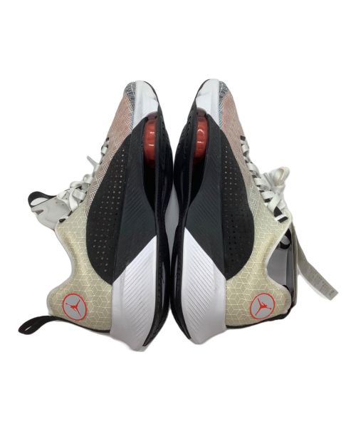 NIKE（ナイキ）NIKE (ナイキ) Jordan Air Zoom Renegade White Infrared 23 ブラック×ホワイト サイズ:SIZE 29cmの古着・服飾アイテム