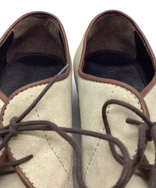 JIMMY CHOO（ジミーチュウ）JIMMY CHOO (ジミーチュウ) ドレスシューズ ベージュ×ブラウン サイズ:43の古着・服飾アイテム