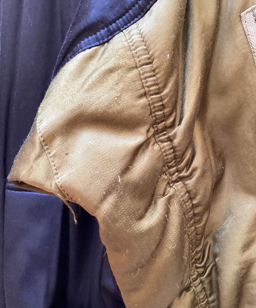 Vivienne Westwood man（ヴィヴィアン ウェストウッド マン）Vivienne Westwood man (ヴィヴィアン ウェストウッド マン) ブルゾン カーキ×ブラック サイズ:46の古着・服飾アイテム