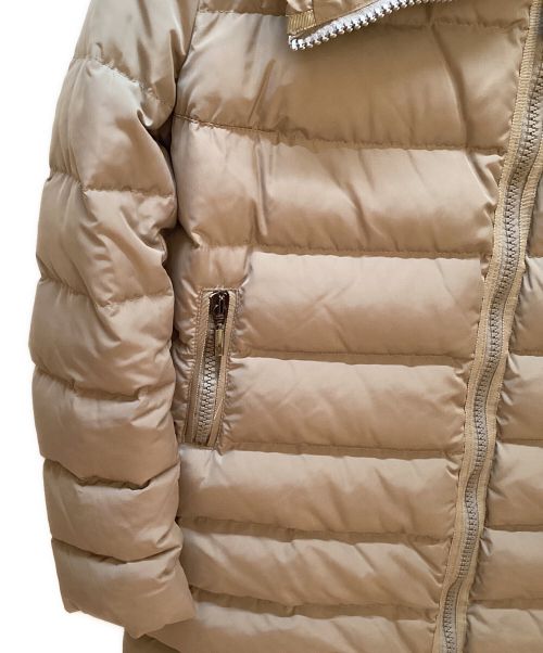 MONCLER（モンクレール）MONCLER (モンクレール) ダウンコート ベージュ サイズ:ＦＲＥＥの古着・服飾アイテム