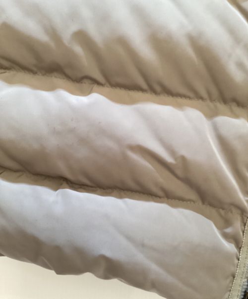 MONCLER（モンクレール）MONCLER (モンクレール) ダウンコート ベージュ サイズ:ＦＲＥＥの古着・服飾アイテム