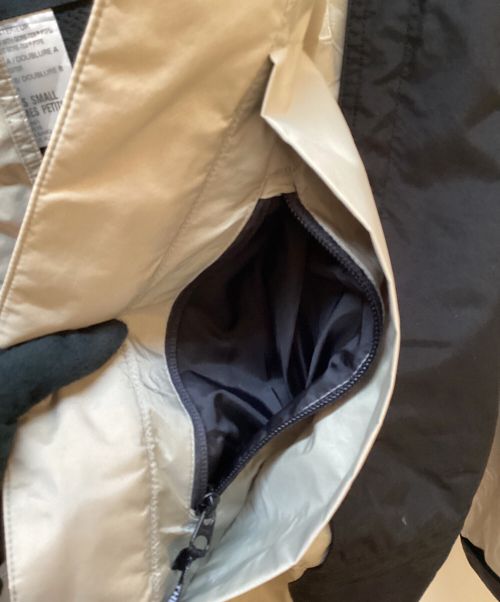 THE NORTH FACE（ザ ノース フェイス）THE NORTH FACE (ザ ノース フェイス) マウンテンライトジャケット ベージュ×ブラック サイズ:Sの古着・服飾アイテム