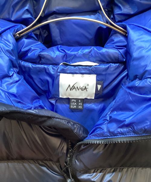 NANGA（ナンガ）NANGA (ナンガ) Pilgrim Surf+Supply (ピルグリム サーフサプライ) Expedtion Down Hoodie Jacket ネイビー サイズ:Sの古着・服飾アイテム