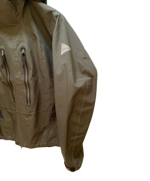 and wander（アンドワンダー）and wander (アンドワンダー) ナイロンジャケット オリーブ サイズ:Mの古着・服飾アイテム