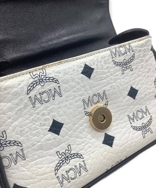MCM（エムシーエム）MCM (エムシーエム) チェーンショルダーバッグ ホワイトの古着・服飾アイテム