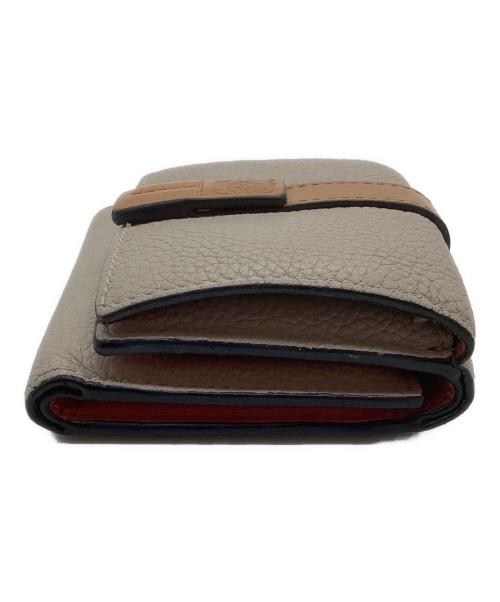 LOEWE（ロエベ）LOEWE (ロエベ) トライフォールドウォレット ピンクベージュの古着・服飾アイテム