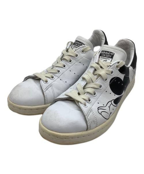 adidas（アディダス）adidas (アディダス) スニーカー ホワイト×ブラック サイズ:24cmの古着・服飾アイテム