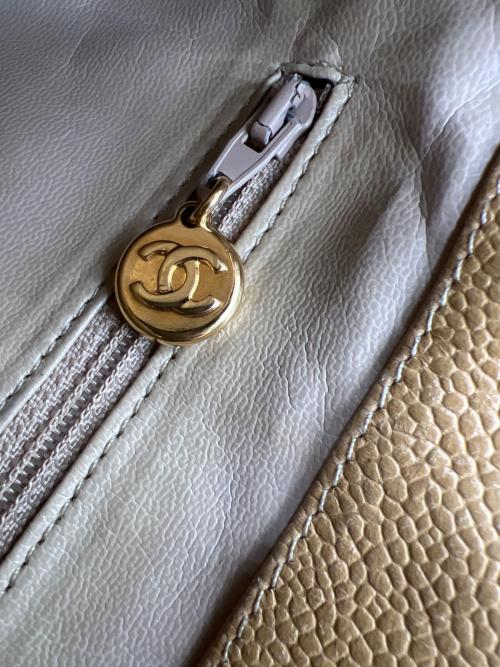 CHANEL（シャネル）CHANEL (シャネル) リュック ベージュの古着・服飾アイテム