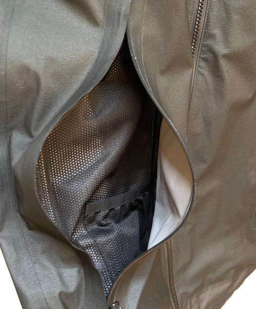 MOUNTAIN HARD WEAR（マウンテンハードウェア）MOUNTAIN HARD WEAR (マウンテンハードウェア) マウンテンパーカー ブラック サイズ:Mの古着・服飾アイテム