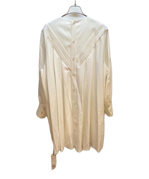 ADORE（アドーア）ADORE (アドーア) ワンピース ホワイト サイズ:38 未使用品の古着・服飾アイテム