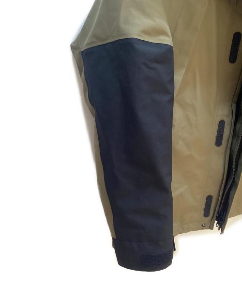 THE NORTH FACE（ザ ノース フェイス）THE NORTH FACE (ザ ノース フェイス) マウンテンジャケット ブラック×オリーブ サイズ:Mの古着・服飾アイテム