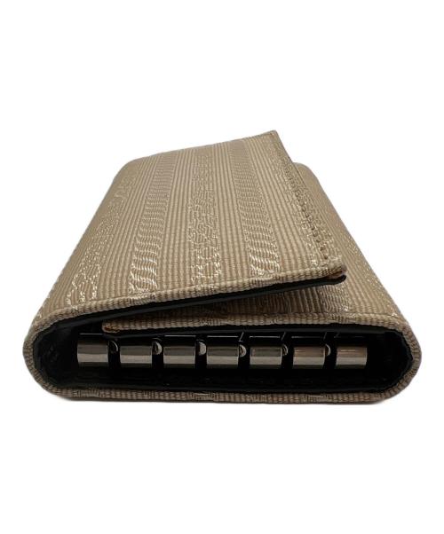PRADA（プラダ）PRADA (プラダ) キーケース/M222 ベージュの古着・服飾アイテム
