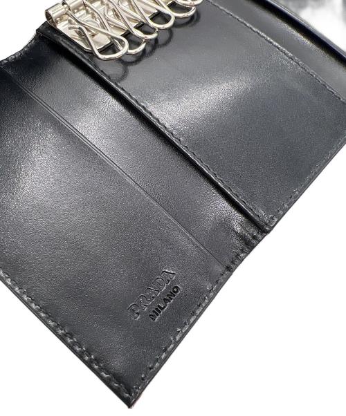 PRADA（プラダ）PRADA (プラダ) キーケース/M222 ベージュの古着・服飾アイテム