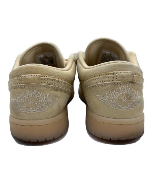 NIKE（ナイキ）NIKE (ナイキ) スニーカー ベージュ サイズ:27の古着・服飾アイテム